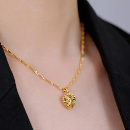 Gold Heart Pendant Necklace For Women Classic Chain